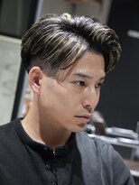 メッツ 原宿(METS) MEN'S/毛流れサイドパート×ハイライト/フェード