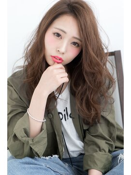 トッカ ヘアアンドトリートメント 難波店 ロングヘア☆カール