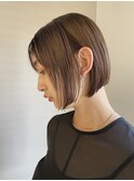 大人可愛い切りっぱなしボブインナーグレージュカラー