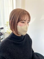 シア(sia) ボブ/ハイトーン