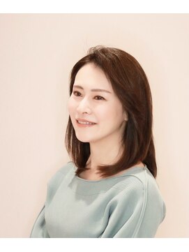 アンベリールフルー(EMBELLIR fleur) 大人のしっとりミディアム