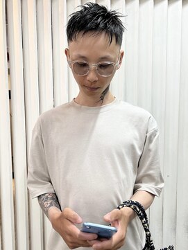 アイヴィー 池袋(IVY) 池袋メンズ刈り上げショート◎[池袋メンズ美容室］