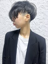 ラウンジ モリオ イケブクロ(Lounge MORIO Ikebukuro)&nbsp;【morio池袋】クールで個性的な20代黒髪前下がりショート♪