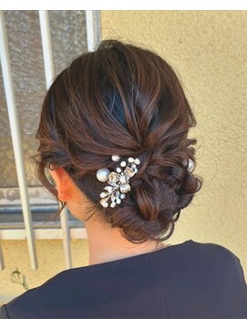 ティエドゥール エム(tiedeur × EMU) 大人ゆるめシニヨン