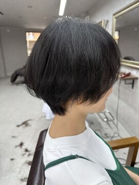 リアン(Lien) くびれショートスタイル/トップがふんわり/耳掛けOK