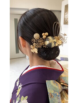 マジックデイズ(Magic Days) シニヨン