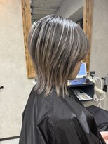 サニー 渋谷(SUNNY)&nbsp;バレイヤージュ、ハイライト、レイヤーロング、グレーベージュ