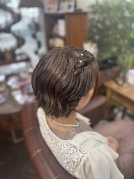 バイブアンドアネックス(VIBE & ANNEX) ハーフツインアレンジ