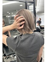 ランズ(LANDS) 切りっぱなしボブ×ハイトーン