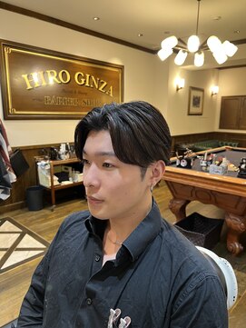 ヒロギンザバーバーショップ 神楽坂店(HIRO GINZA BARBER SHOP) 王道センターパート