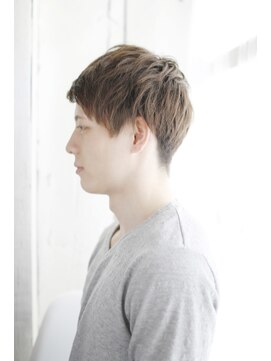 シュシュット(chouchoute) フェザーマッシュ/ワイルドアップバング/ソフトツーブロック/040