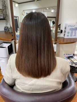美容室 メザミー MESAMIES 大人可愛い透明感立体感ブラウン×エアストレート
