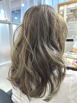 サロン ド ビカ(Salon de bika) ハンサムミント レイヤースタイル