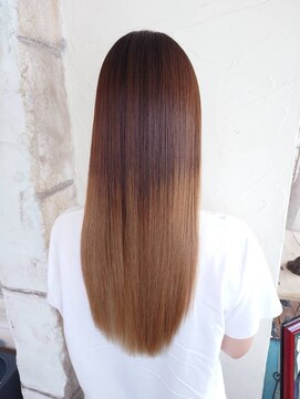 オートゥール(hair room Auteur) 大人可愛い髪質改善グラデーションカラー艶感ストレート透明感