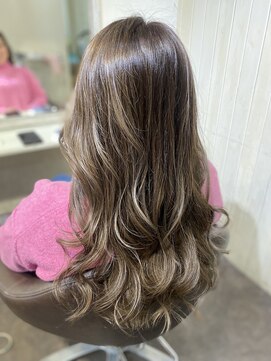リアリス フレーゼ(Realis Fleuze) ミルクティーグラデーションカラー