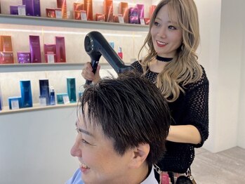 アイフィアイノ(iFY.aino)の写真/【＃髪型迷子男子改革】会話が得意でない方でも◎気さくな女性スタイリストによるマンツーマン施術が魅力♪