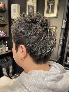 ブロートーキョー 有楽町店(Bro Tokyo) スパイキーショート