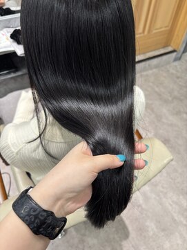 フォンド 津田沼(fond.) 着物ヘア/ダークアッシュ/ミディアムレイヤーカット/津田沼