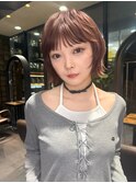 MINX宇都　ピンクベージュ ブラウン 外ハネ顔周りレイヤーボブ