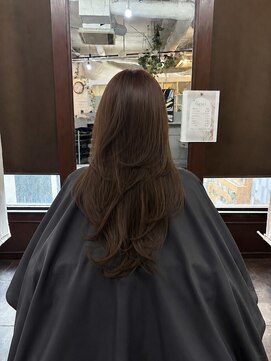ダッチェス 札幌(Duchess) 札幌大通/大人レイヤー/顔まわり/美フォルムカット/大人女性