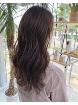 リズム(lysm)&nbsp;ベージュカラー　ロングヘア