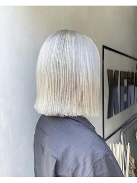 ジーナ(XENA) 【YUI】スノーホワイトブロンド