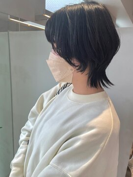 ガリカ 博多(Gallica) 癖毛を生かした襟足長めショート