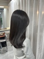 ユーリ(juli)&nbsp;暗グレー×ツヤ髪