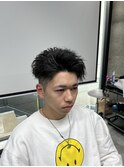 ツイストスパイラルパーマリバースアップバング黒髪短髪
