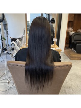 フツーロ 栄(FUTURO) プルエクテでロングスタイル！