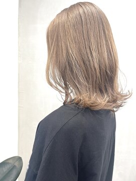 シュガー(Sugar) ミルクティーベージュ/ブリーチなし/くすみカラー/外ハネ/可愛い