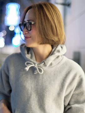 ビュートリアム 福岡(BEAUTRIUM) 乾かすだけで決まるぱつっとライン感を残したフラットボブ