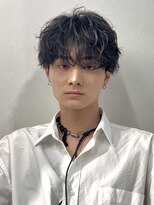 波巻きパーマシャドウパーマスパイラルパーマツーブロック