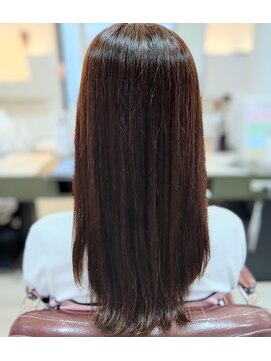 ビーズ ノイ(BEE´Z NEU) 刈り上げセンターパート髪質改善トリートメント10.23