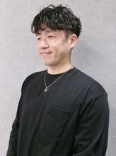 《*ハイウェイトのツイストスパイラルパーマ*》サイドのラインを高めに設定した、清潔感あるスタイル*