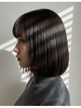 ぱつっと丸みボブ