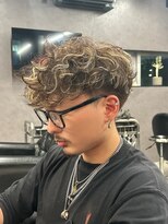 リッチブランドアンドコー(Rich Brand&Co)&nbsp;スペインカール ハイライトカラー　メンズカット　メンズパーマ