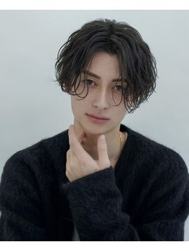 アストラ(ASTRA) MEN’S HAIR/波巻きツイストスパイラル/リバースセンターパート