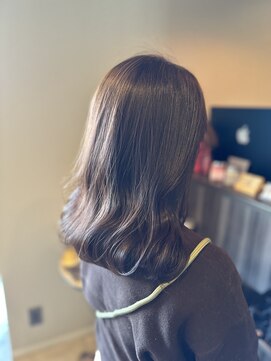 メゾン アヴァロ(Maison Avallo) ふわふわ巻き柔らかブラウンカラー