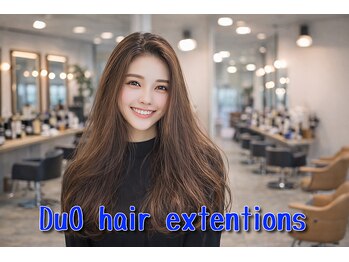 デュオヘアー エクステンションズ 新宿の写真/施術前にエクステや当店の超音波エクステ、編み込みエクステ、シールエクステの説明を分かりやすくします。