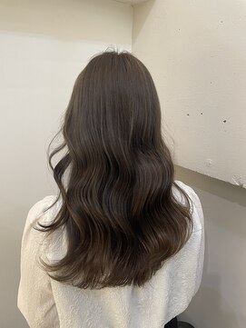 ネオリーブ チロル 横浜西口店(Neolive CiroL.) 極上透明感オリーブグレージュ 【横浜】