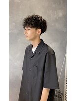リリーオム バイ エーケー(Lily HOMME by AK) フェザーパーマメンズカットラウンドマッシュ