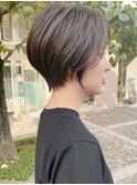 大人可愛い耳かけショートボブダークアッシュブラウン毛先パーマ