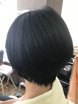 レリビー アウラ(LELiBE_'aula) ショートボブ