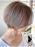 20代30代前髪あり丸みくびれ前下がりショートボブ７【鎌倉】