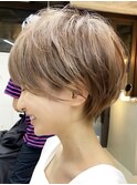 新宿 大人可愛い 20代30代40代 丸みショート 耳掛けショートボブ