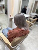 カリーナ(CARINA)&nbsp;ハイトーンカラー/グレーシルバー