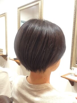 ヘアー グリーン(hair green) 30代40代50代/黒髪スタイル/丸みショートボブ