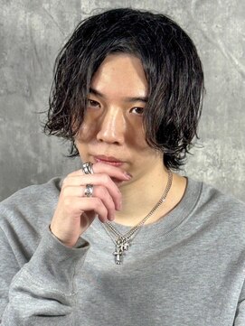 プレミアムバーバー 表参道店(PREMIUM BARBER produce by HIRO GINZA) サーフカール風センターパート