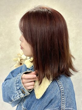 ハイバレーヘアーメゾン(HIGH VALLEY HAIRMAISON) ミディアムぱっつんフェイスレイヤーボルドーカラー岡山南中央町